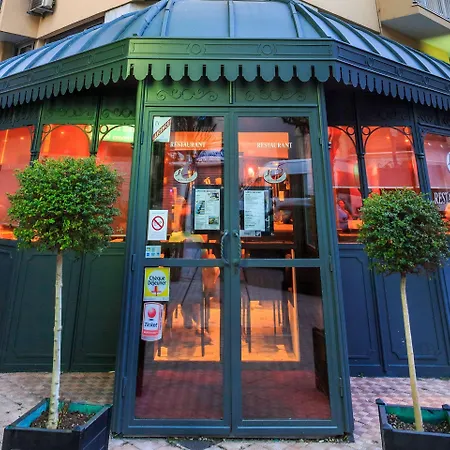 Western Mediterranee 酒店 芒通