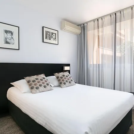 Méditerranée Hotel 3*