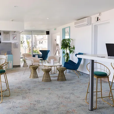 Hotel Méditerranée 3*