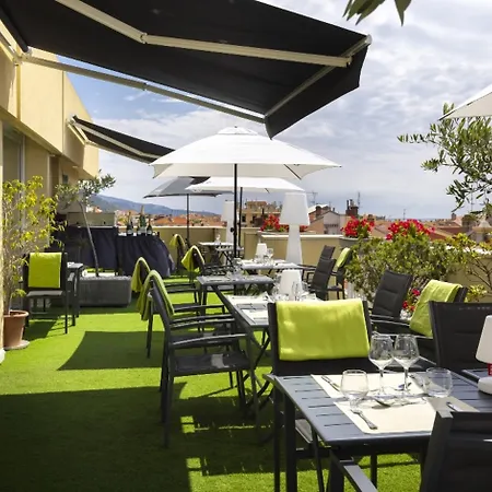 Hotel Méditerranée 3*