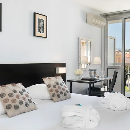 Méditerranée Hotel 3*